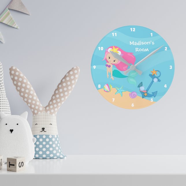 Niedlich Mermaid Girl Beach House Personalisierte  Runde Wanduhr (Von Creator hochgeladen)