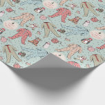 Niedlich Mint Green Baby's First Christmas Custom Geschenkpapier<br><div class="desc">Dieses niedliche personalisierte Verpackungspapier für das Erste Weihnachtsfest des Babys zeichnet sich durch ein handgezeichnet Muster aus Babykarosserietücher, bezaubernden Winterfüßern (Pinguin, Rentier, Teddybär), Bikes, Flaschen, Schnuller und Weihnachtsgeschenke aus, die alle auf einem sanften, minzgrünen Hintergrund mit verstreuten niedlichen kleinen Sternen stehen. Personalisieren Sie sich mit Baby's Name, um dieses Packpapier...</div>
