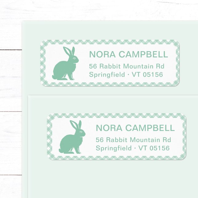 Niedlich Minze Green Rabbit Gingham Rücksendeadres (Modern, cute mint green bunny return address label with classic gingham checks background.)