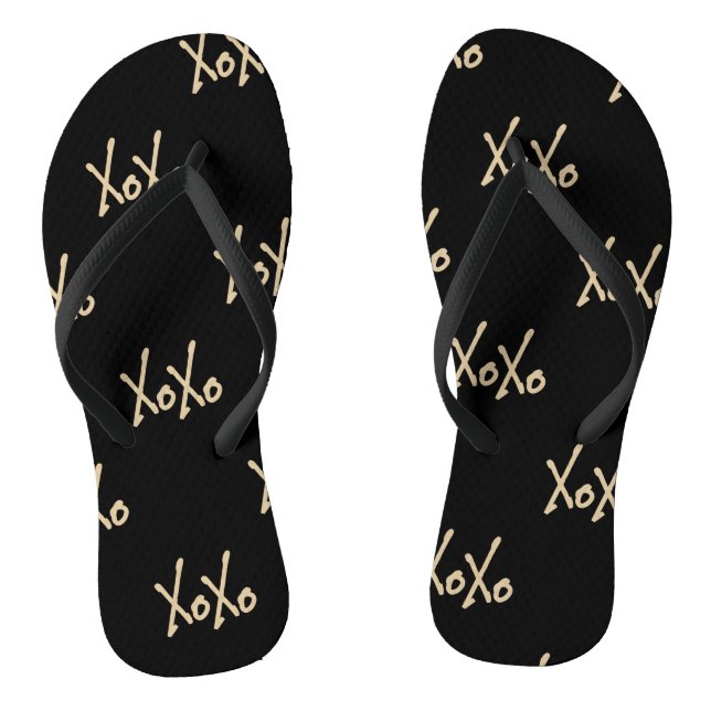 Niedlich-moderne XOXO-Typografie Flip Flops (Fußbett)