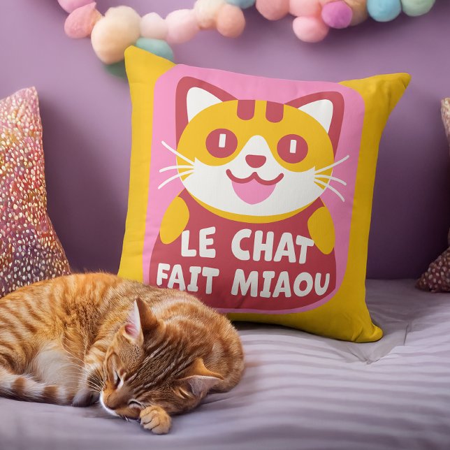 Niedlich Orange Tabby Cat Cartoon sagt Meow auf Fr Kissen (Von Creator hochgeladen)