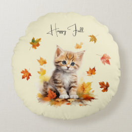 Niedlich Orange Tabby Kitten in Herbstlauben Rundes Kissen