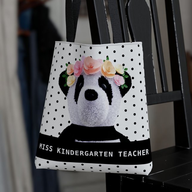 Niedlich Panda Bear Polka Dot Teacher Tote Bag Tasche (A cute panda bear tote bag with flowers in her hair. Just add your teacher name!)