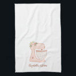 Niedlich Pink Floral Cake Mixer Bäckerei Koch Geschirrtuch<br><div class="desc">Ein niedlicher rosa Kuchenmischer mit Blume schmückt dieses Küchentuch. Personalisieren Sie es mit Ihrem Namen. Entworfen für Sie von BlackBerry Boulevard.</div>