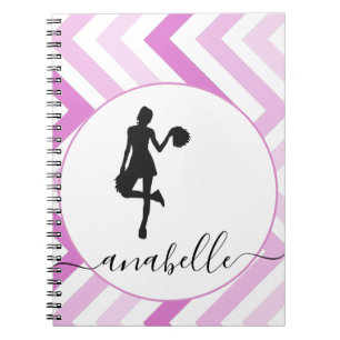 Niedlich Pink Girl Cheerleader Cheer Team Name Tre Notizblock