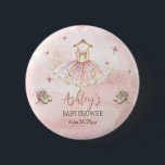 Niedlich Pink Kleine Ballerina Tutu Girl Babydusch Button<br><div class="desc">Niedliche Ballerina Tutu und Schmetterlinge Mädchen Baby Dusche oder Sprinkle Design mit rosa Alkohol und Tinte Stil rosa Hintergrund. Pair mit Artikeln aus unserer "A Sweet Little Ballerina is On the Way & We're TUTU Excited!" Designkollektion.</div>