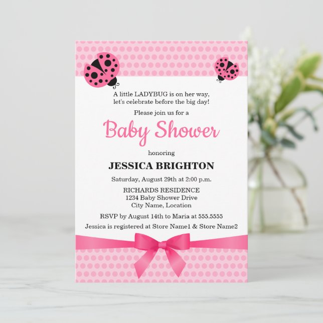 Niedlich Pink Ladybug Babydusche Einladung (Stehend Vorderseite)