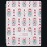 Niedlich Pink Matryoshka Nesting Doll iPad Hülle<br><div class="desc">Ein niedlich rosa Matryoshka-Nistdoll-Muster schmückt dieses Ipad-Cover. Spaß für die Rückkehr in die Schule und ein bezauberndes Geschenk für ein Mädchen. Personalisieren Sie es mit Ihrem Mädchennamen. Entworfen für Sie von BlackBerry Boulevard.</div>