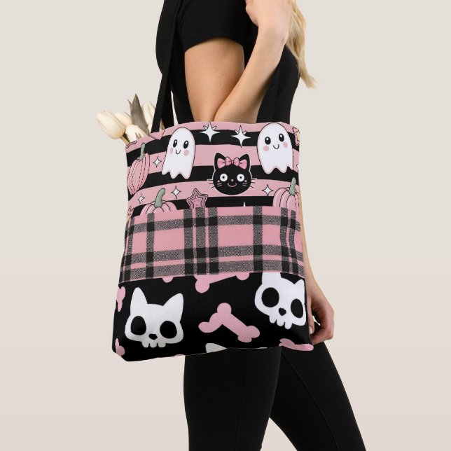 Niedlich Pink Pastel Goth Halloween Tasche (Von Nahem)