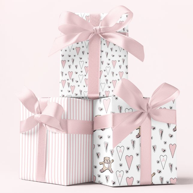Niedlich Pink Teddy Bear & Heart Baby Girl Initial Geschenkpapier Set (Cute Teddy Bears, Pink Hearts and Pink & White Striped Gift Wrap for New Baby Girl or Baby Shower)