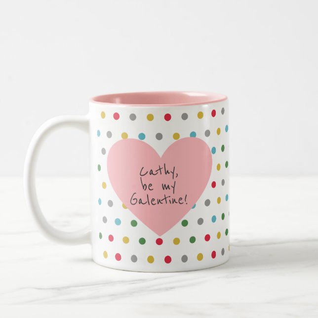 Niedlich rosa Herzgalentin Name Farbige Punkte Zweifarbige Tasse (Links)