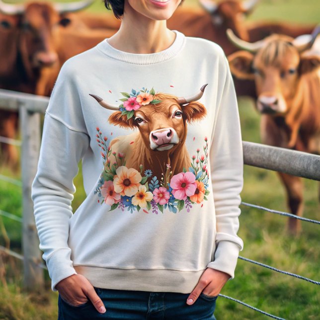 Niedlich schottische Highland Cow Floral Sweatshirt (Von Creator hochgeladen)