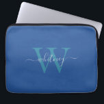 Niedlich Simple Blue Monogram Cursive Name & Initi Laptopschutzhülle<br><div class="desc">Ein niedliches monogramm blaues Design mit einem einfachen,  kursiven Monogramm-Namen und Initial.</div>