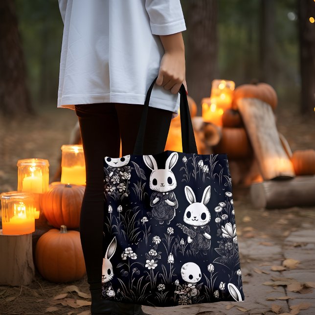 Niedlich Skeleton Bunnies Halloween Tasche (Lady holding a black and white Skeleton Bunnies  tote bag with pumpkins and candles.)
