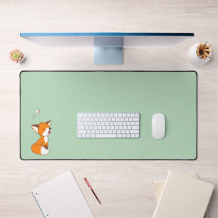 Niedlich Sleepy Little Fox auf Green Schreibtischunterlage