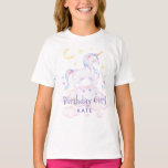 Niedlich Sweet Rainbow Unicorn Birthday Girl T-Shirt<br><div class="desc">Dieser süße Geburtstagsgeschenk-T - Shirt zeichnet sich durch eine niedliche Regenbogen-Einhorn-Illustration und eine lila Typografie aus. Das ist das perfekte Geschenk zum Geburtstag eines jungen Mädchens! Es gibt koordinierende Einladungen,  Party-Dekor und Mailing-Accessoires,  um diese Einladung zu ergänzen.</div>