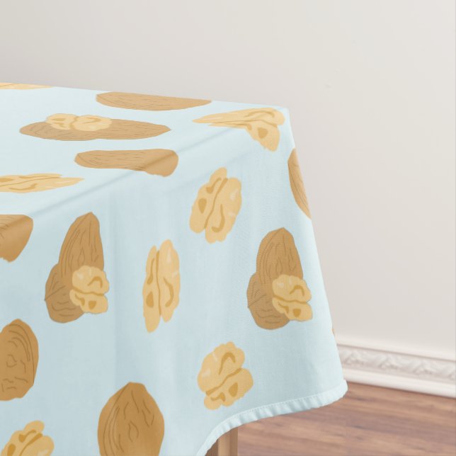 Niedlich Walnut Nut Pattern Pastellblau Tischdecke (Beispiel)