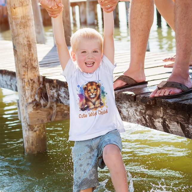 Niedlich Wild kinderfarbener Löwe personalisiert T-Shirt (Von Creator hochgeladen)