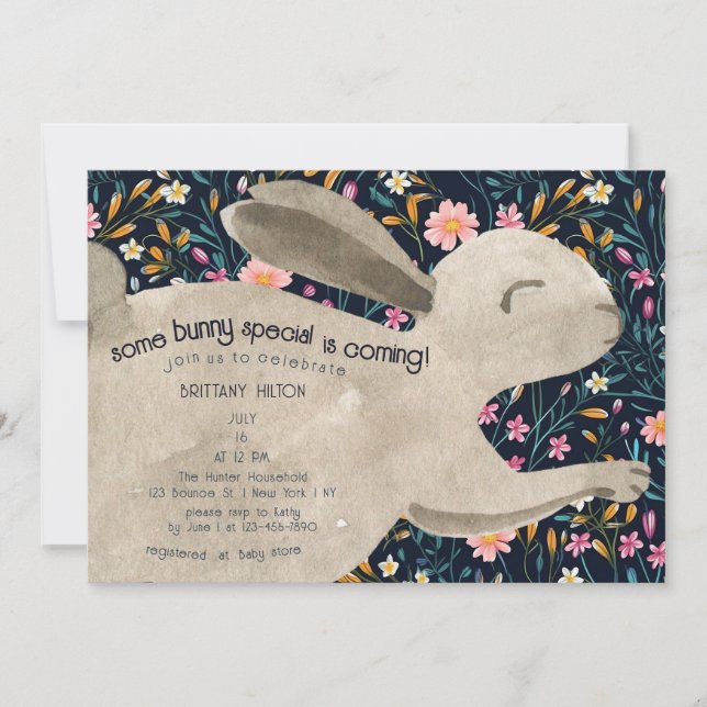 Niedlich Woodland Bunny Floral Baby Dusche Einladung (Vorderseite)