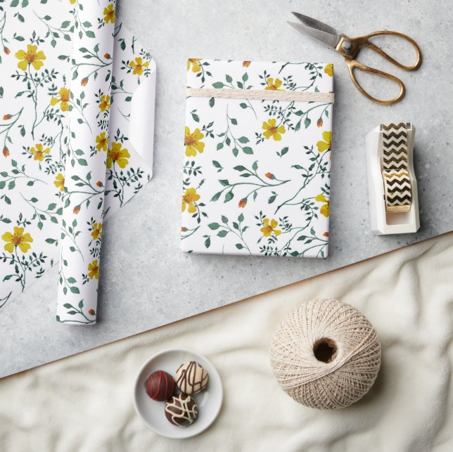 Niedlich zartes gelbes Blumenmuster Geschenkpapier (Kunsthandwerk)