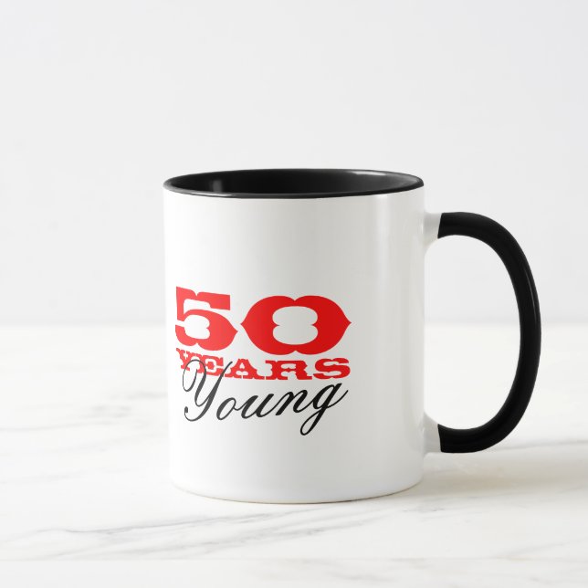 Niedliche 50 Jahre junge Tasse für 50. (Rechts)