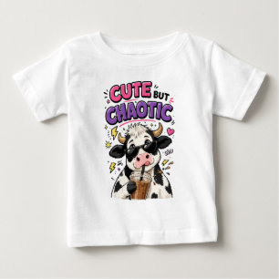 Niedliche, aber chaotische Kuh mit Eiskaffee Baby T-shirt