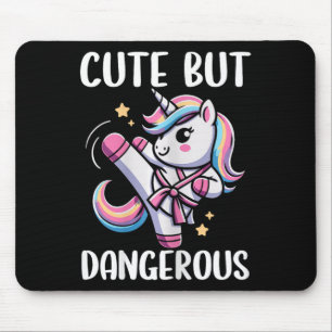 Niedliche, aber gefährliche Unicorn Karate Girl Ta Mousepad