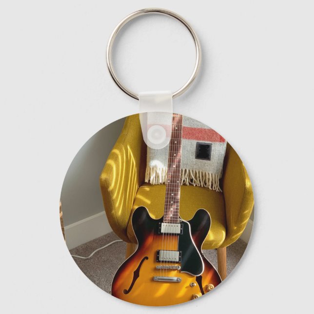 Niedliche akustische Gitarre Schlüsselanhänger (Vorderseite)