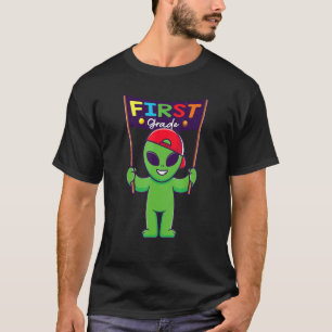 niedliche Alien der 1. Klasse: Zurück zur Schule T-Shirt