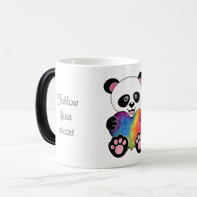 Niedliche Aquarellpanda mit Regenbogenherz Verwandlungstasse (Vorderseite Links)