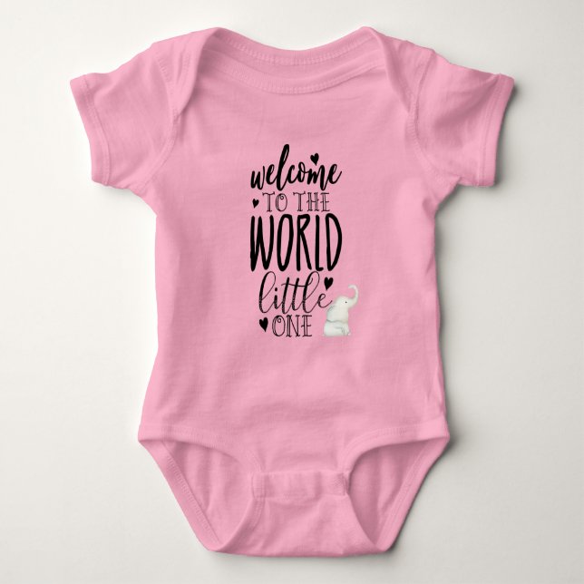 Niedliche Aufnahme eines Elefanten in die Welt Baby Strampler (Vorderseite)