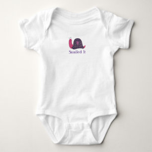 Niedliche Babykleidung - Schnappschuss Baby Strampler