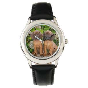 Niedliche bayerische Berghütten Welpen mit Blume Armbanduhr