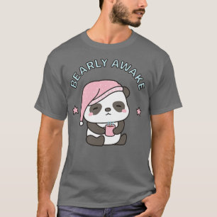 Niedliche Bearly Awake Schlafcouch mit Kaffee und  T-Shirt