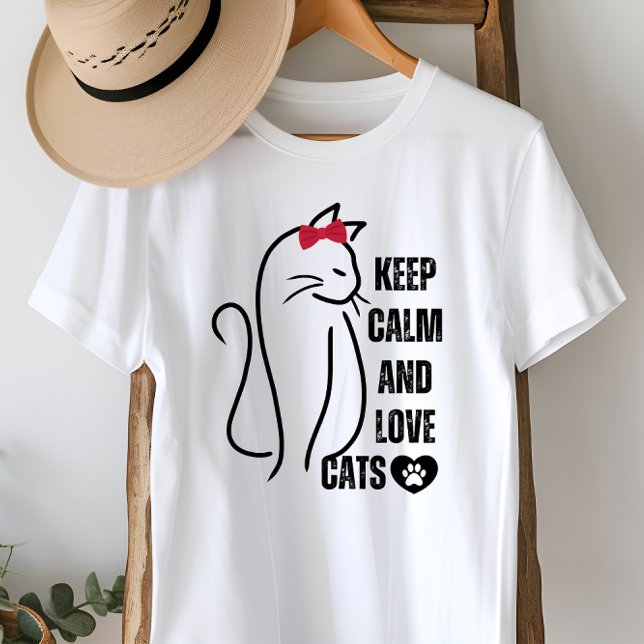 Niedliche Behalten Kälte und Liebe Katzen T-Shirt (Von Creator hochgeladen)