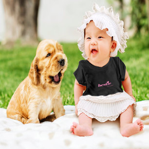 Niedliche Bestie Baby Girl Herzdesign Pink Baby T- Baby T-shirt