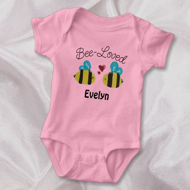 Niedliche Biene Loved Personalisiert Baby Strampler (Makes an excellent baby shower gift!)