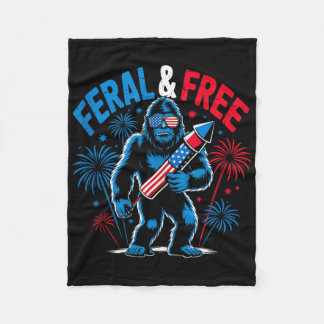 Niedliche Bigfoot Feral, aber kostenlos 4. Juli Ju Fleecedecke