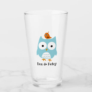 Niedliche blaue Eule und kleiner Vogel Glas
