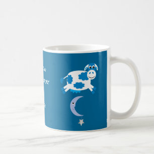Niedliche blaue Kühe, die über den Mond springen Kaffeetasse