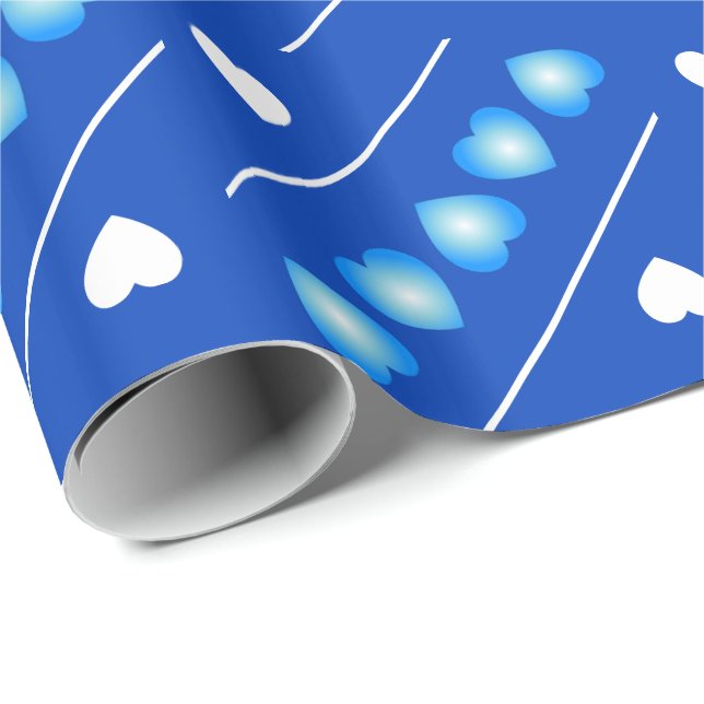 Niedliche blaue und weiße Herzen auf Blau oder Far Geschenkpapier (Rolleneckpunkt)
