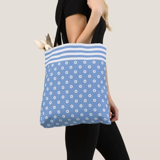 Niedliche, blaue und weiße, moderne Streifen und P Tasche (Von Nahem)
