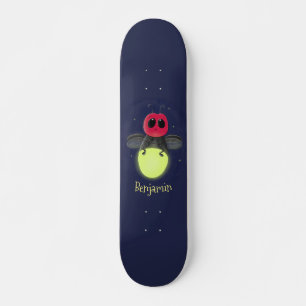 Niedliche Blitzfehler-Firefrefly-Cartoon-Abbildung Skateboard
