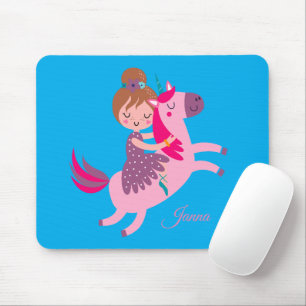 Niedliche Blondie-Hair-Girl-Reiten auf einem Einho Mousepad