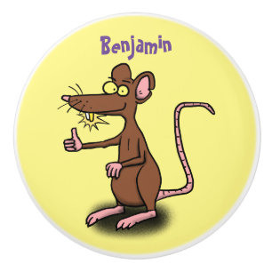 Niedliche braune Ratte hält Cartoon hoch Keramikknauf