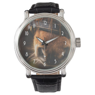Niedliche Brown-Pferdenase Armbanduhr