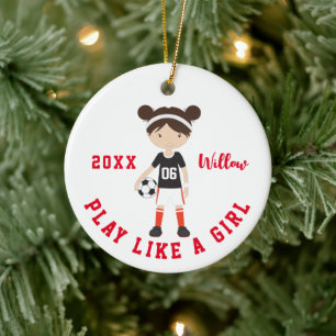 Niedliche Brünette Girl Soccer Personalisierte Wei Keramik Ornament