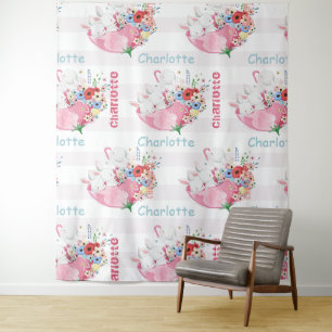 Niedliche Bunnies auf rosa Blumenmuster Name Wandteppich