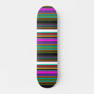 Niedliche, bunte Neonstreifen Skateboard