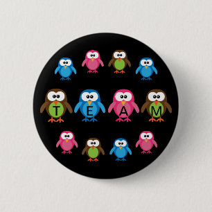 Niedliche Cartoon-Eulen-kundengerechtes Team Button
